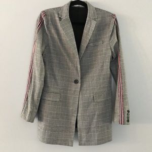 Coco+Jaimeson gray plaid coat striped detail